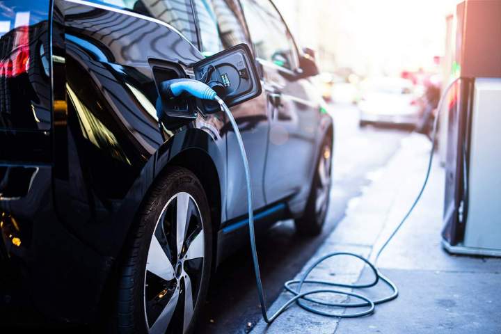 Installation de bornes de recharge électrique IRVE (IRV1, IRV2, IRV3)